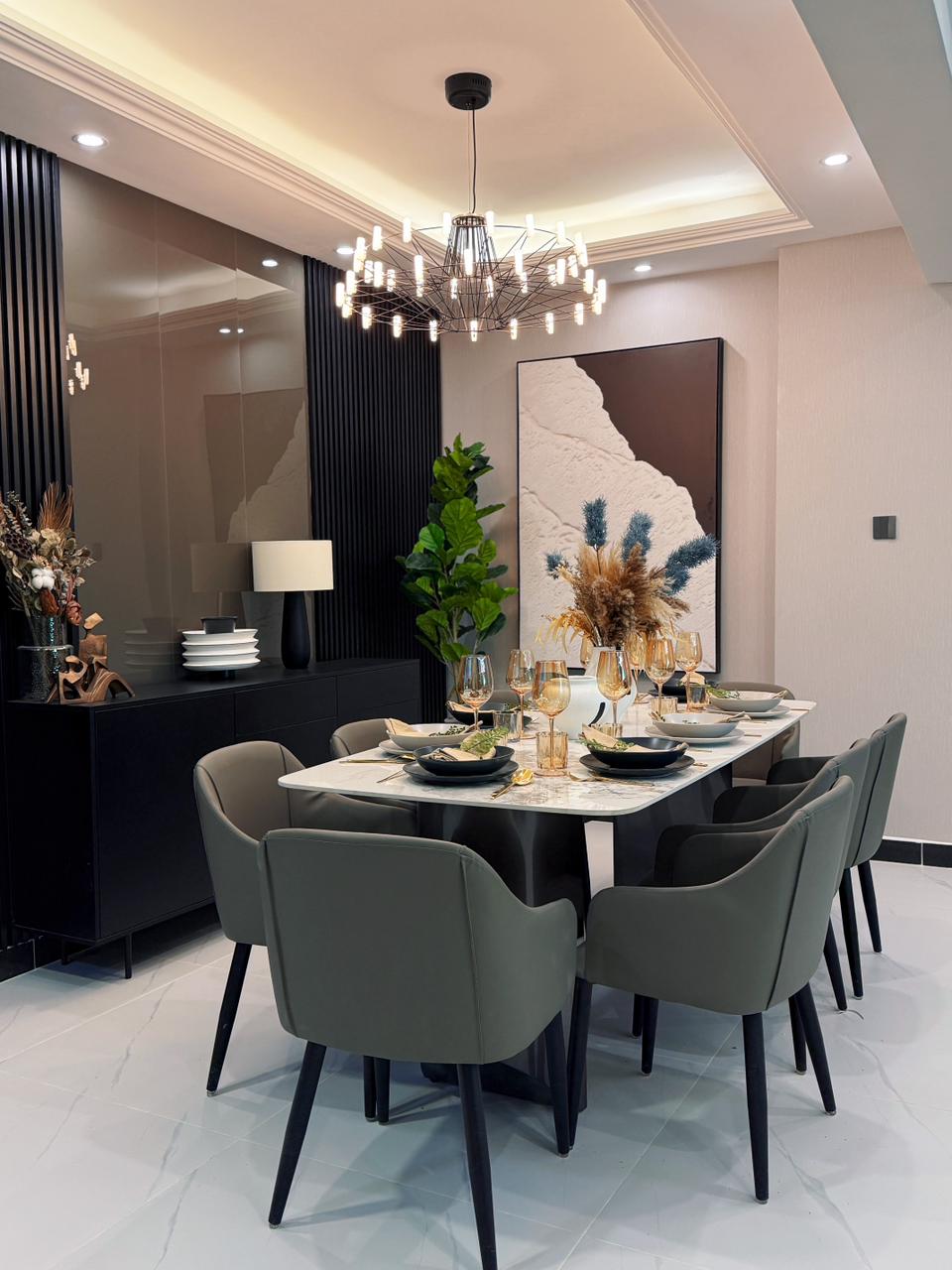 4-Bedroom Luxury Apartment